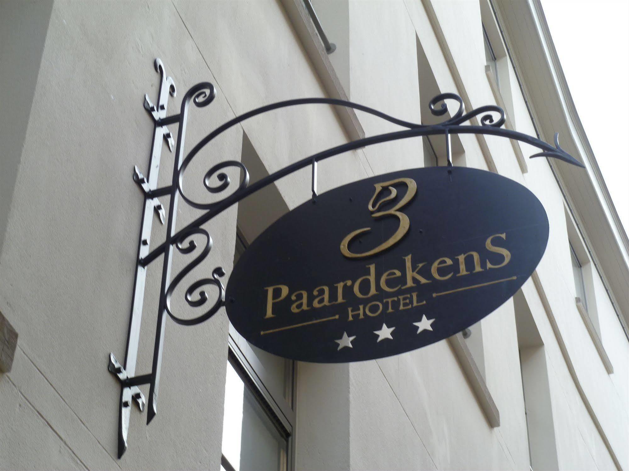 3 Paardekens - City Centre Hotel แมคเคอเลอ ภายนอก รูปภาพ